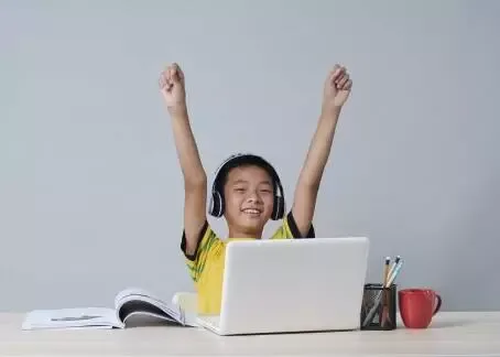 How to Learn Leadership Skills in Distance Learning