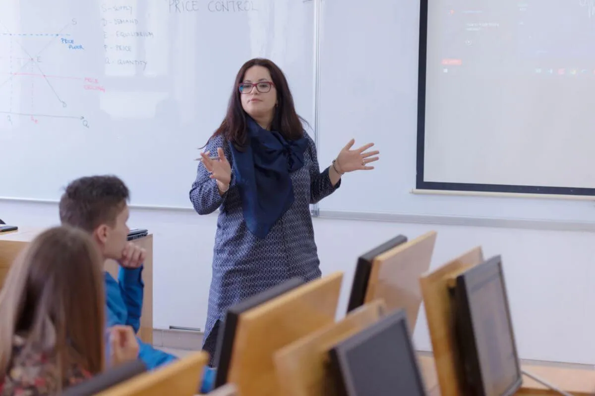 Student receiving SHS strand guidance from Reedley teacher mentor